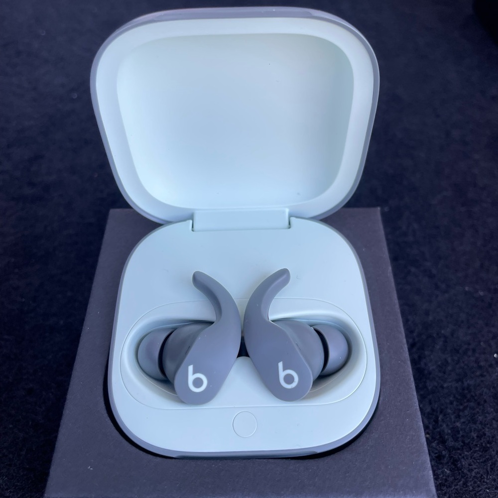 Beats Fit Pro Wireless Earbuds - Gray